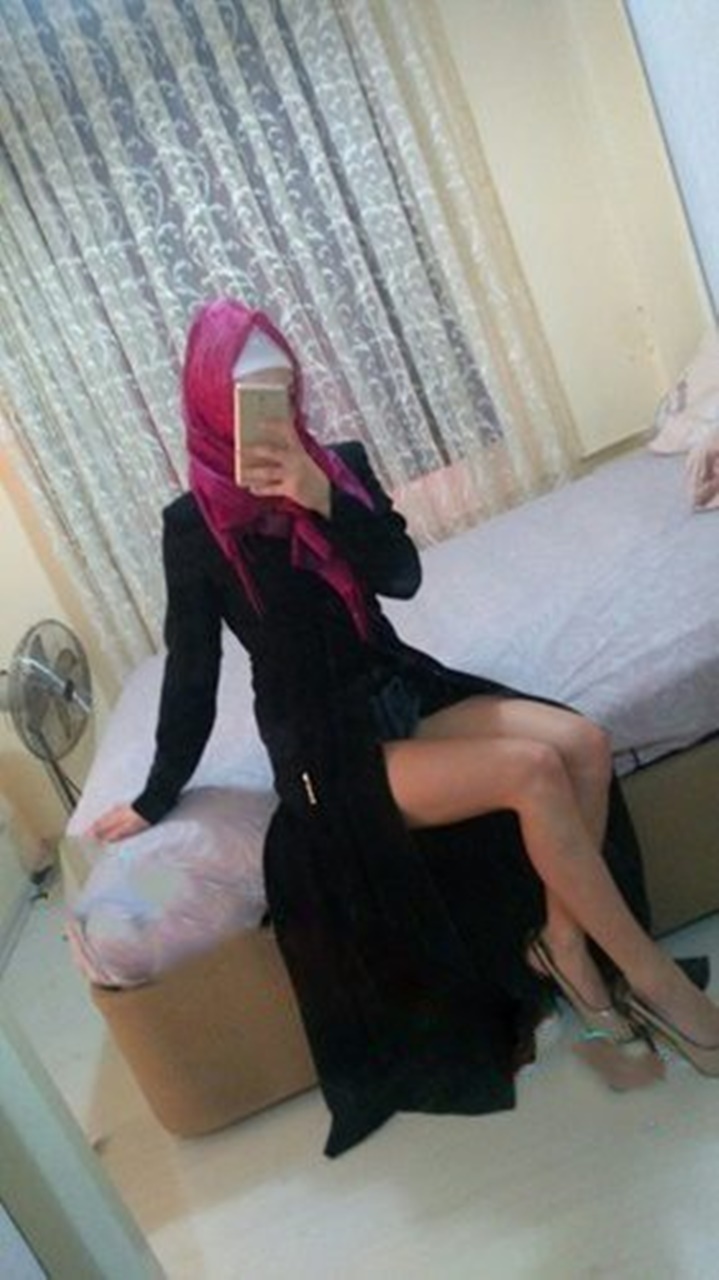 Striptiz Yapan Tecrübeli Türbanlı Escort